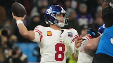 足球场上 足球场上